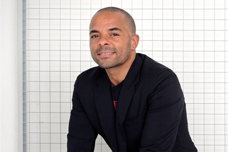  Jonathan Mildenhall